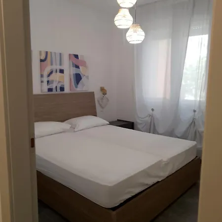 Διαμέρισμα Quadrilocale Carducci Llido Degli Estensi